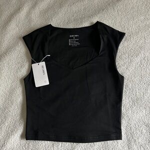 ReoRia Elegant Black Crop Top